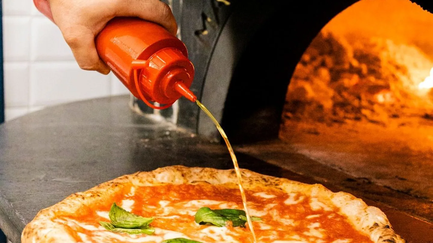 Pizzeria Da Francesco: a Frattamaggiore la pizza napoletana è una storia di famiglia