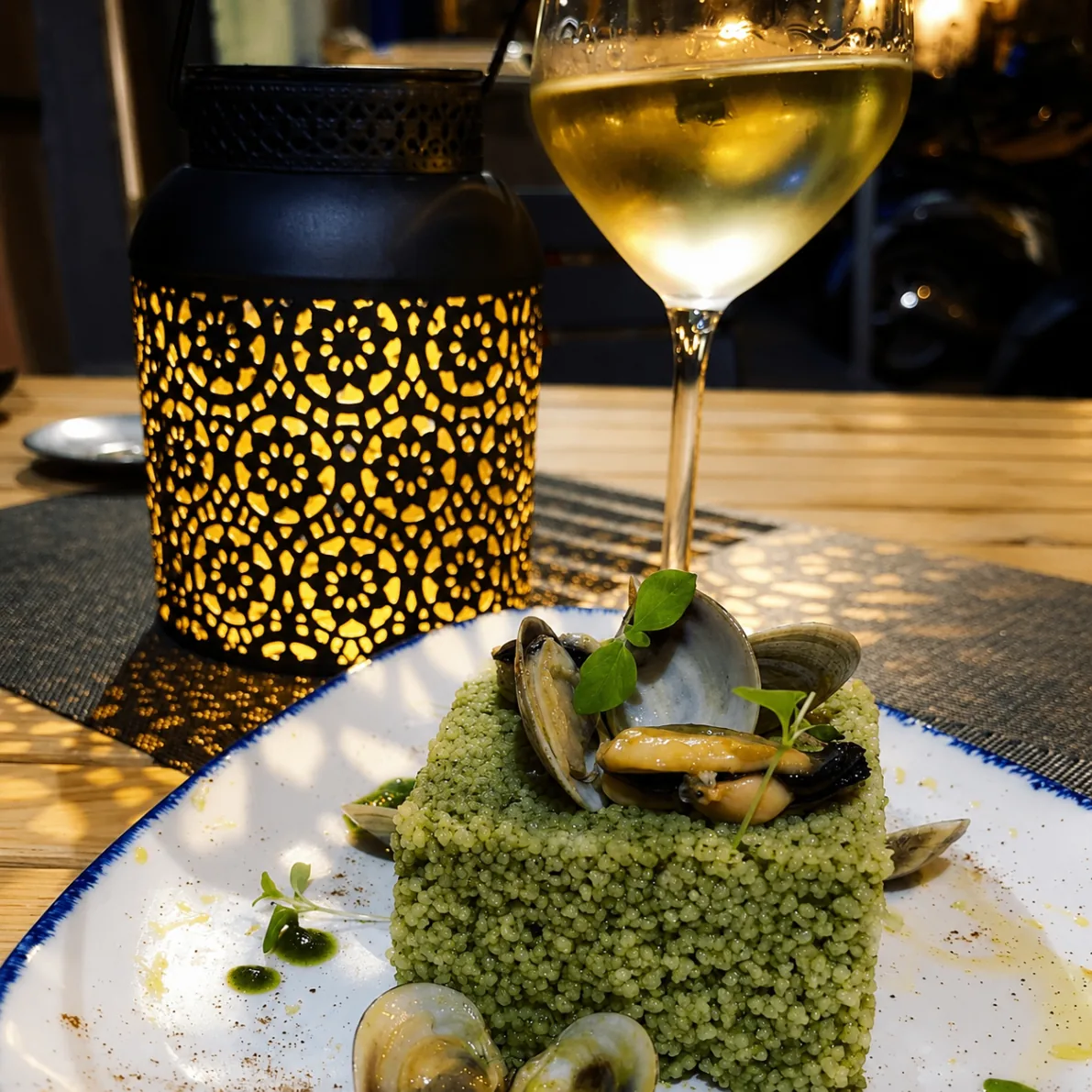 Cous cous verde con vongole servito a La Cucina di Giufà