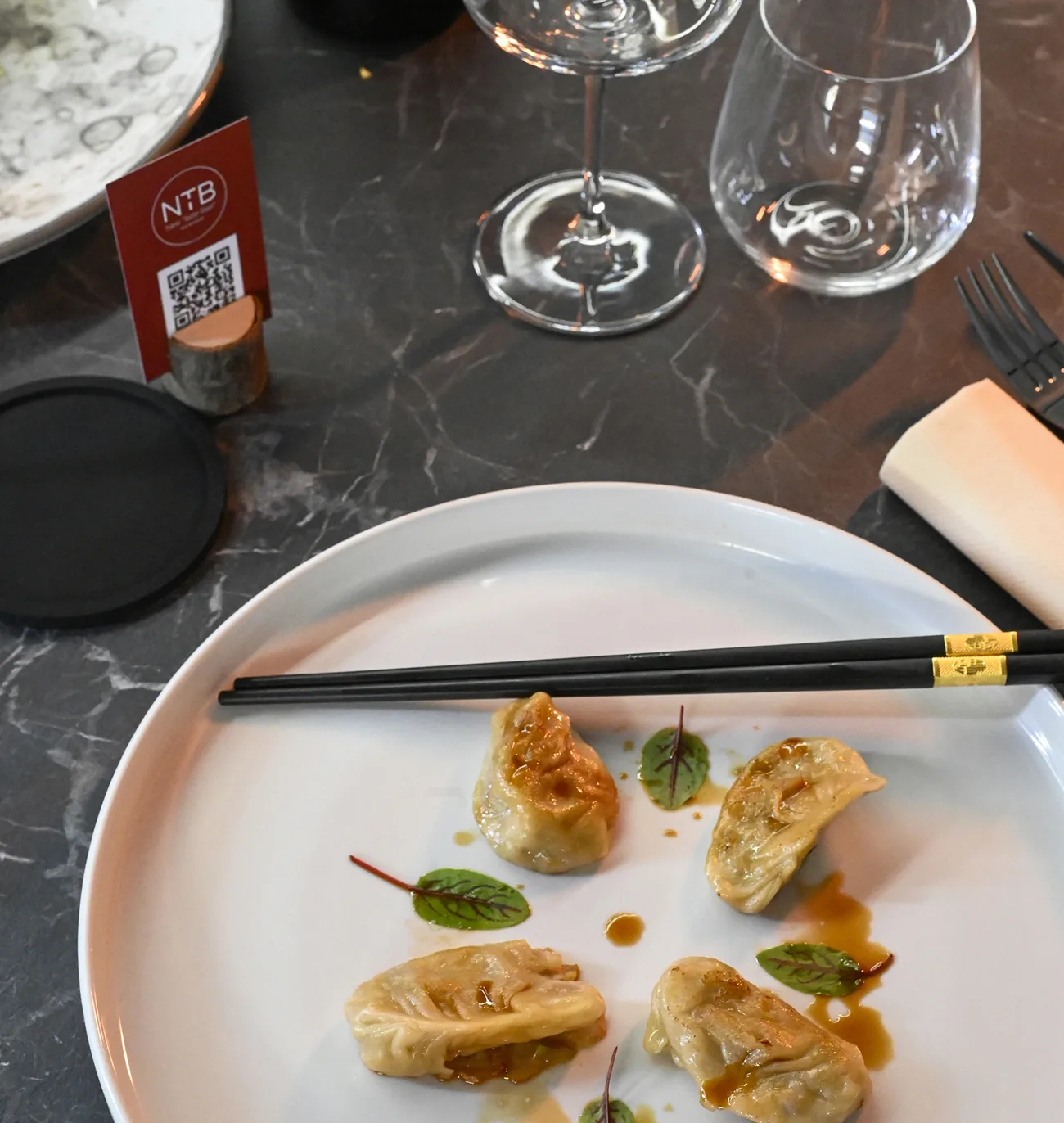 Gyoza rivisitati serviti da N.T.B New Taste Beef